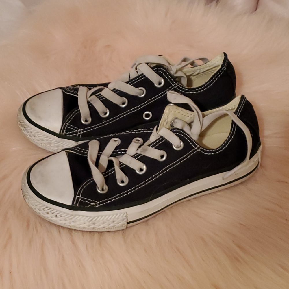 Kids converse